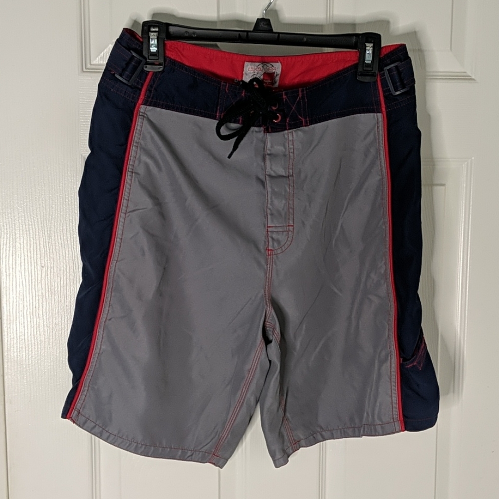 Mossimo Board Shorts size 32 (medium)